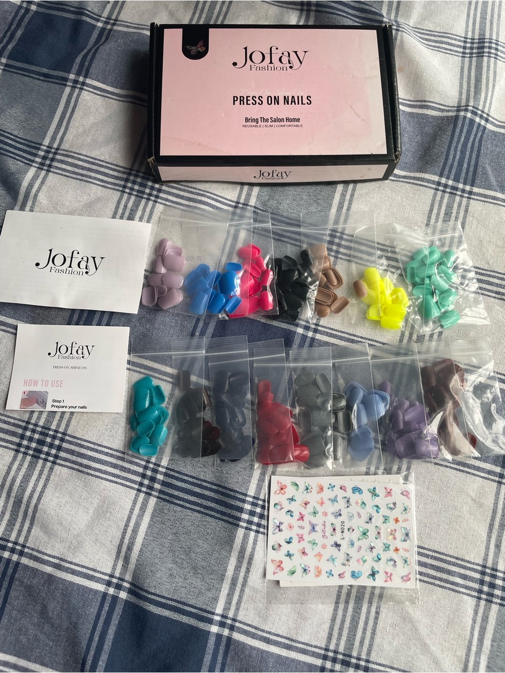 Kids Press-On Nails Set — Multicolor